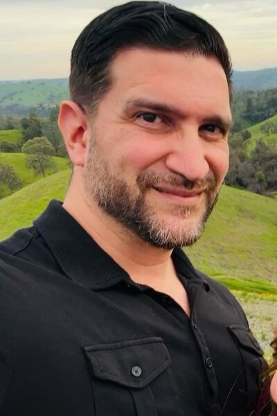 File:Steve Sandurs.jpg